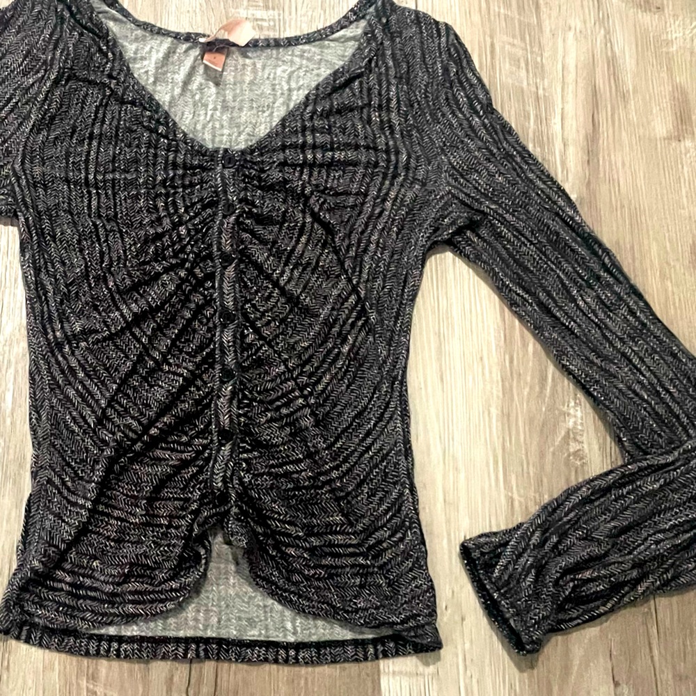 Willow & Root Long Sleeve 🖤